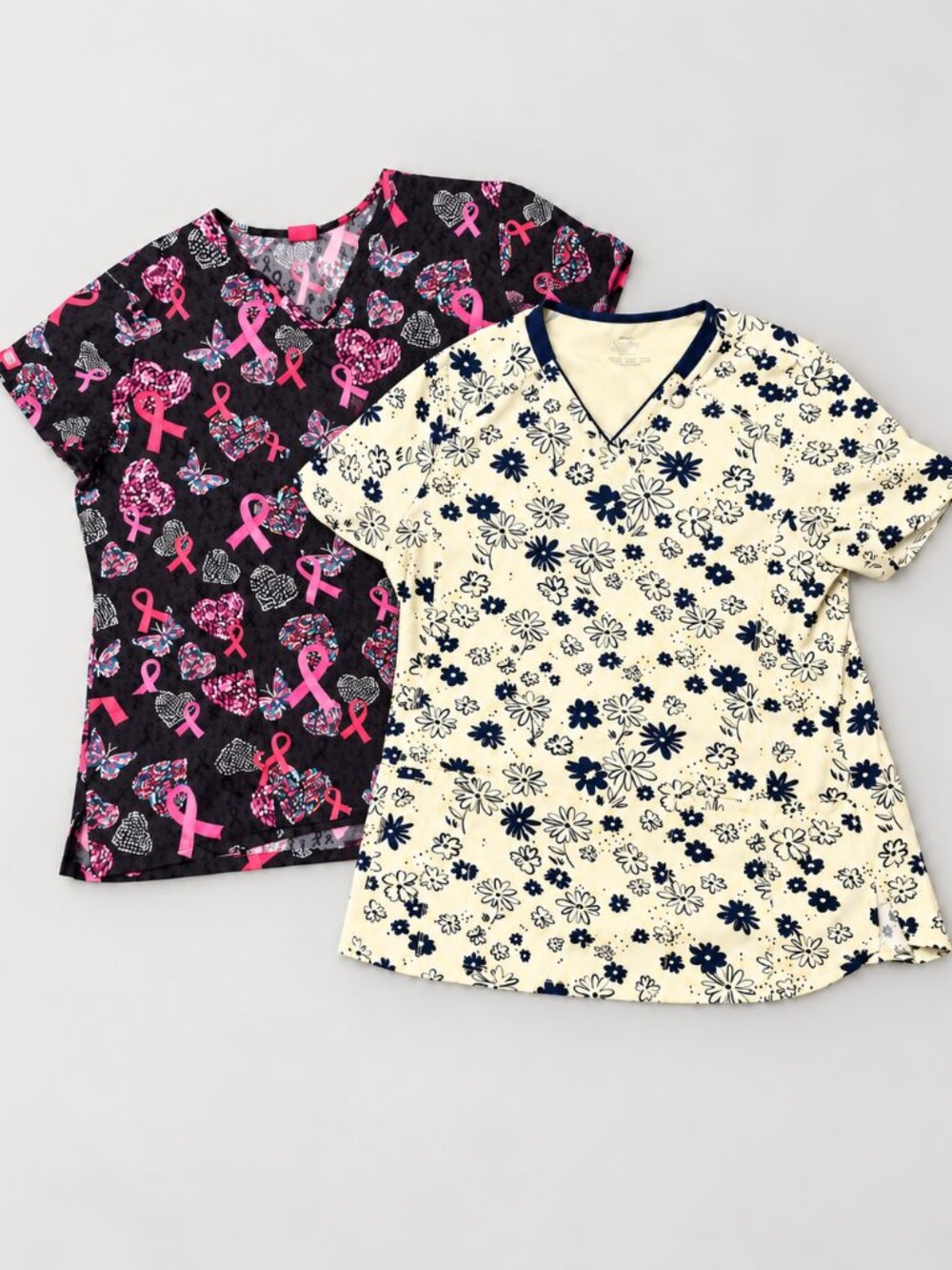 Women’s XL Scrub Tops Lot of 2 Floral Breast Cancer Ribbon Medical Nursing